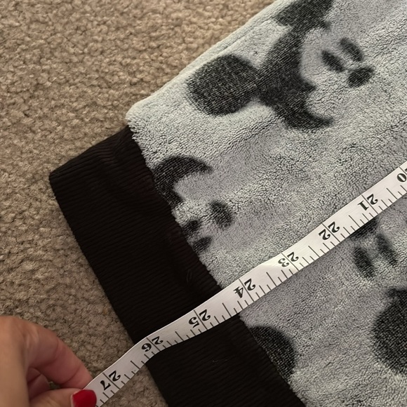 Disney Mickey Mouse Fleece Sweatshirt size extra large - Picture 5 of 6